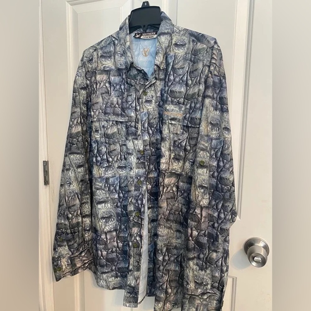 Southern Legends Camo Shirt